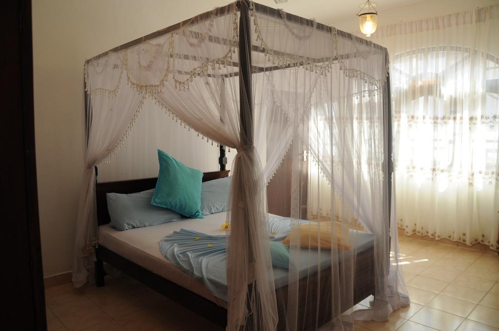 Thenu Rest Guest House 갈레 객실 사진